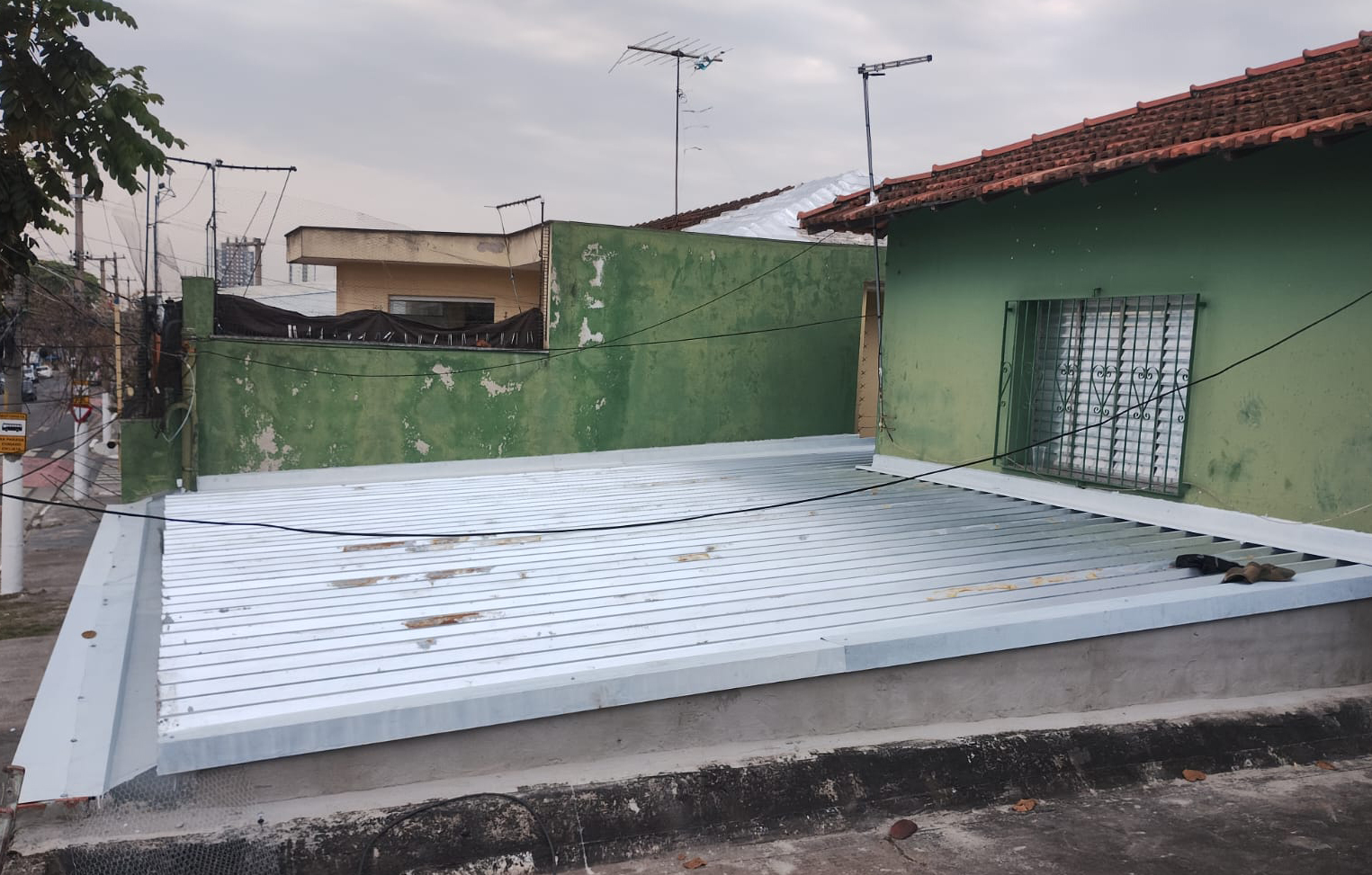 Cobertura metálica com estrutura em aço
